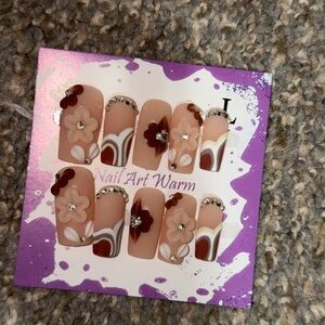 Floral Nail Art Set with Rhinestones